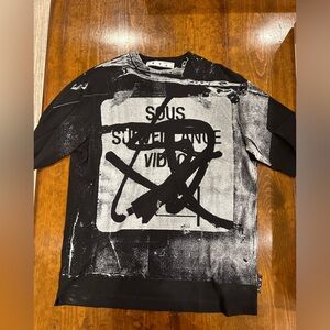 Off-White Monochrome Graphic Top